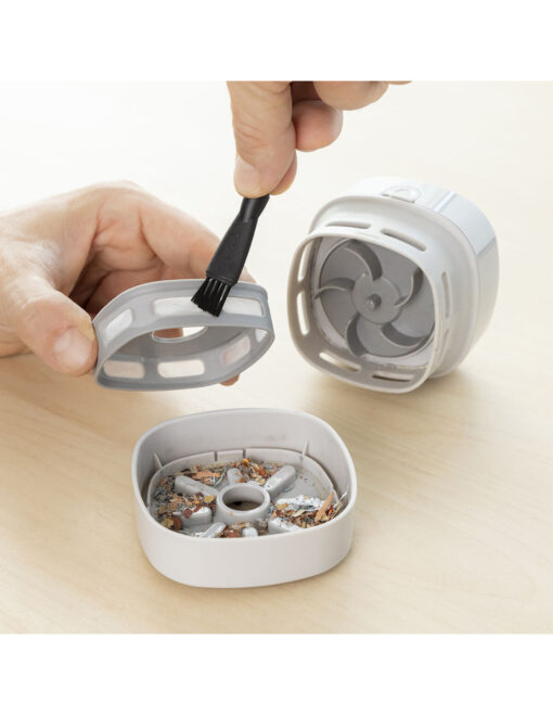 Mini aspirator electric pentru tastatura si masa - imagine 4